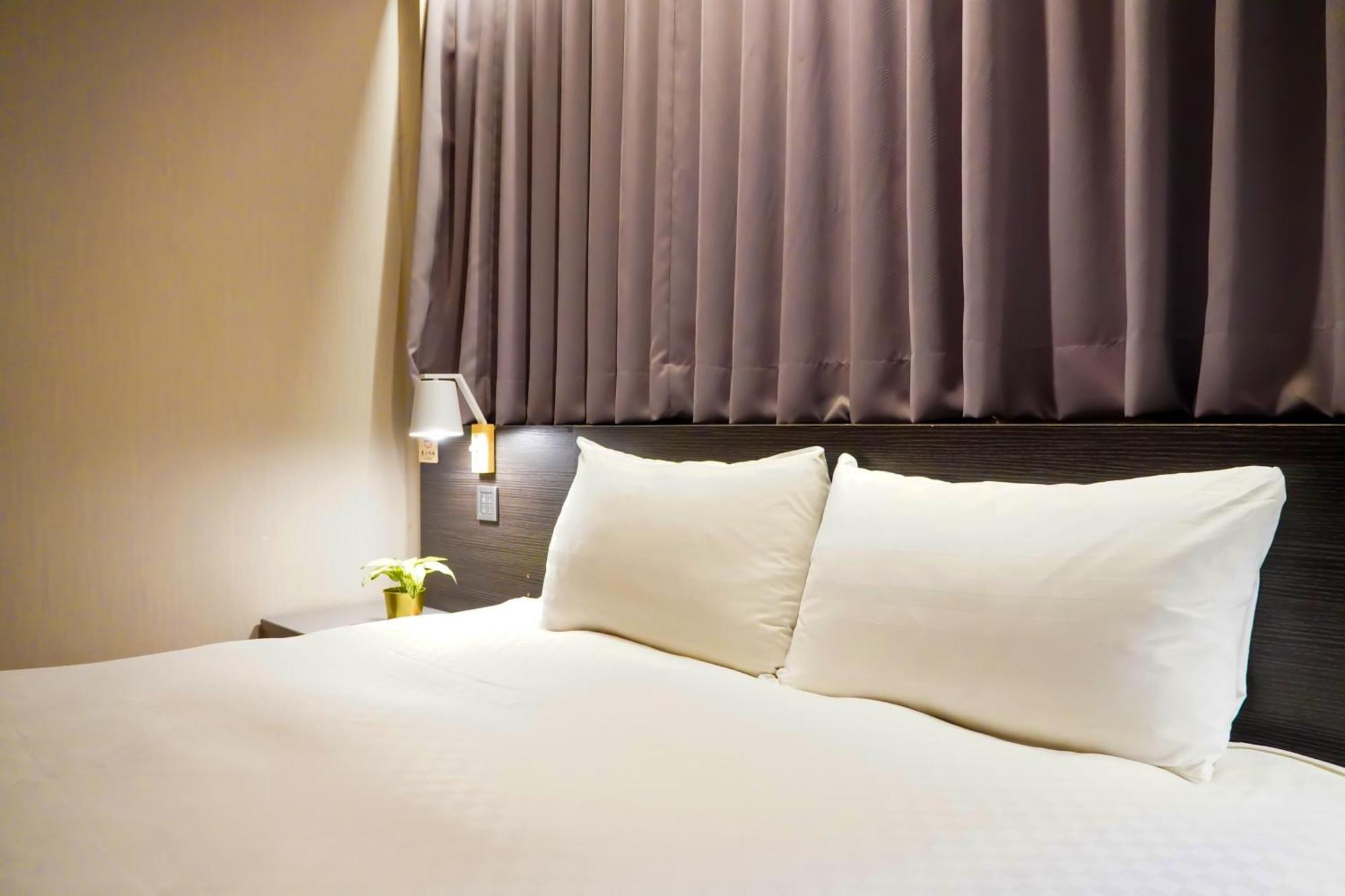 Smile 73 Hotel Тайчжун Екстер'єр фото
